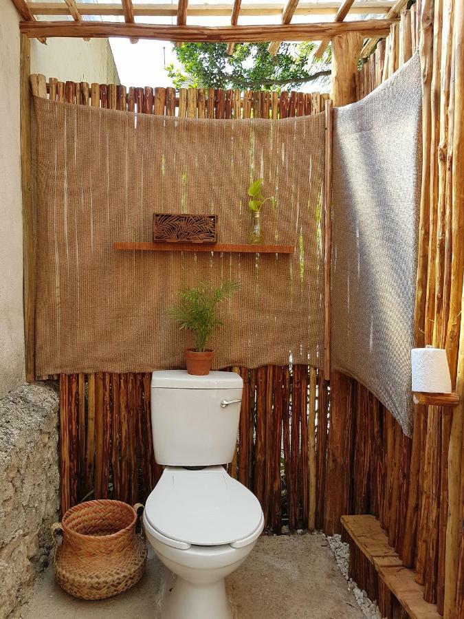 El Buho Bacalar Eco-Cabanas Hostal Exterior photo