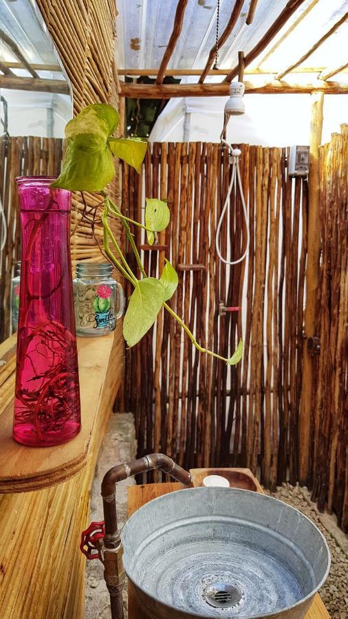 El Buho Bacalar Eco-Cabanas Hostal Exterior photo